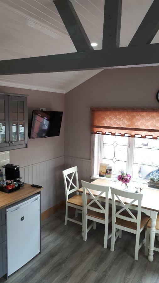 شقة Suzies Self Catering Belmont Belmont  المظهر الخارجي الصورة